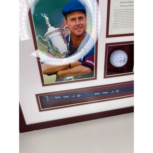 Payne Stewart Signed Photo, WWJD Bracelet, & National Golf Ball Framed - Picture 7 of 10